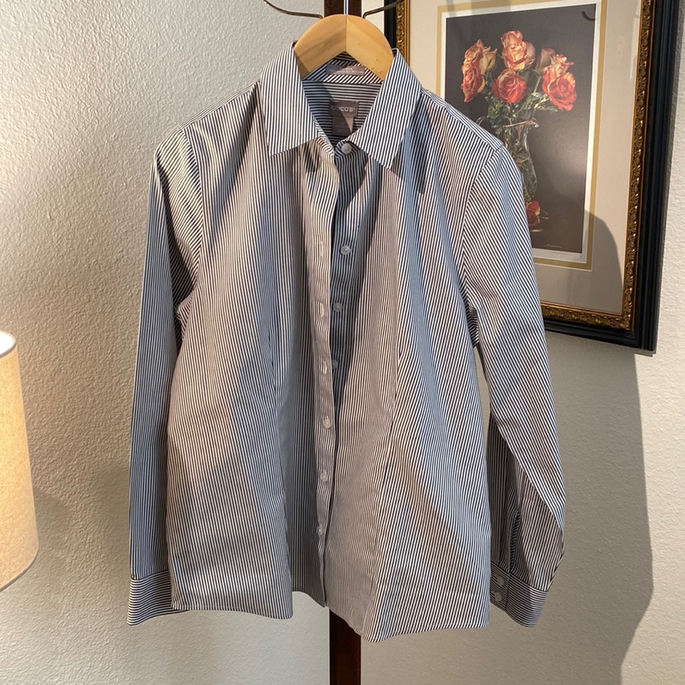 Chico’s No Iron Black/White Striped Shirt Size 0 Never Worn.
